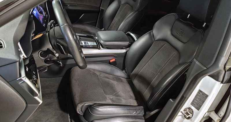 Audi SQ8 cena 430000 przebieg: 63000, rok produkcji 2019 z Kozienice małe 562